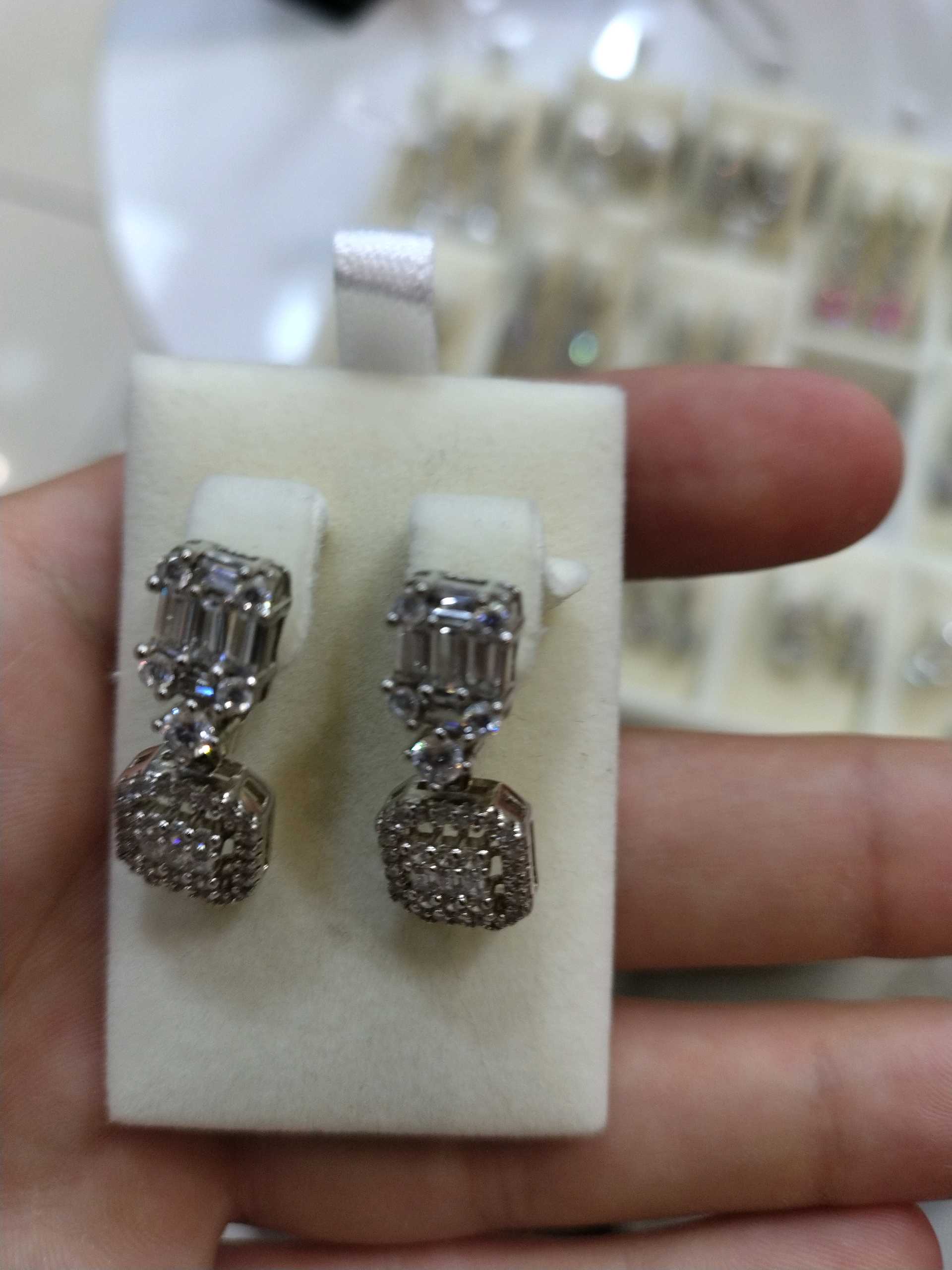 Зире под брилиант