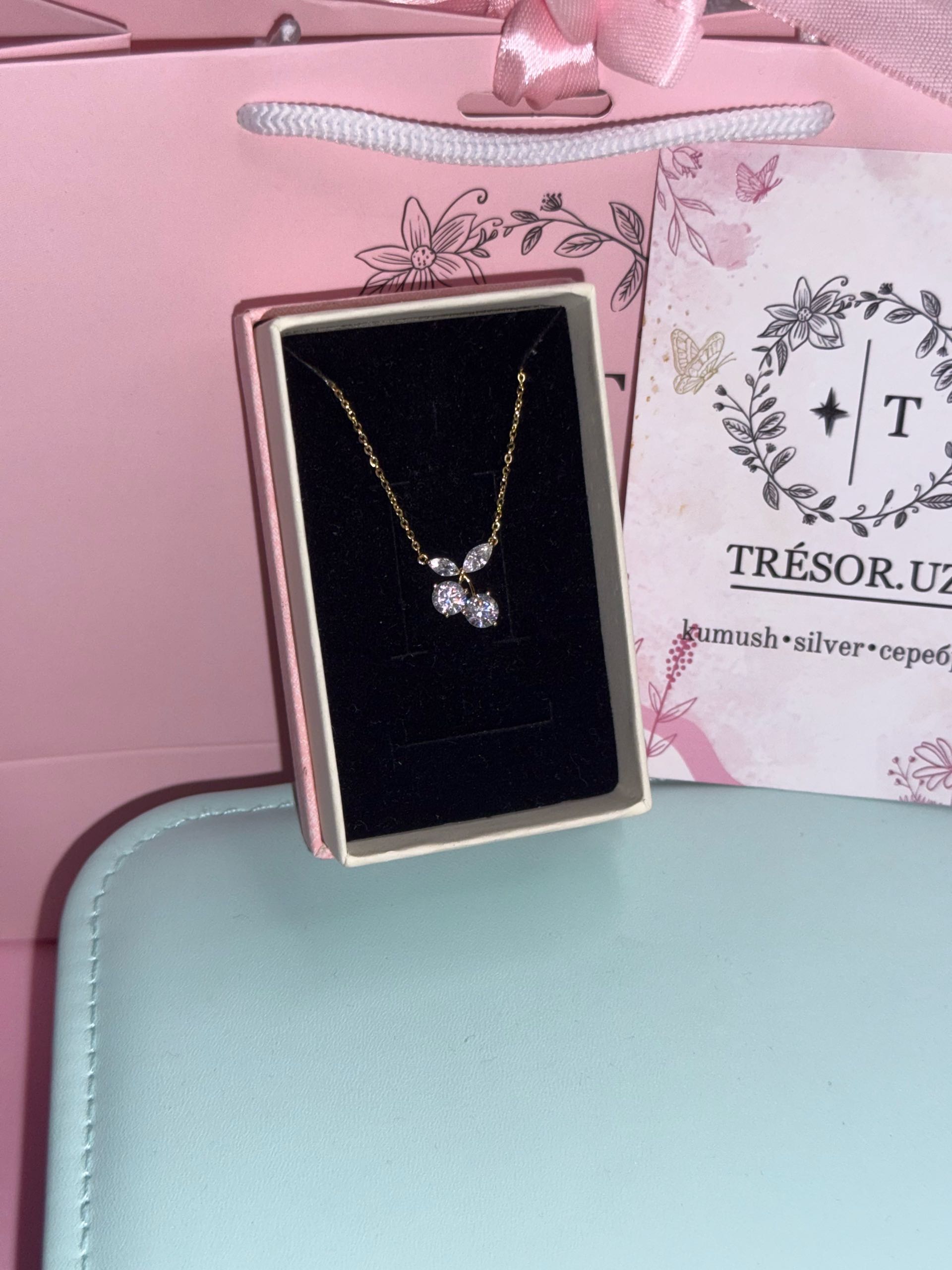 ц264 подвеска с золотым вишеньки