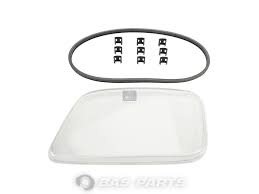 Стекло фары MP3 SUNFAR B0182061 RH