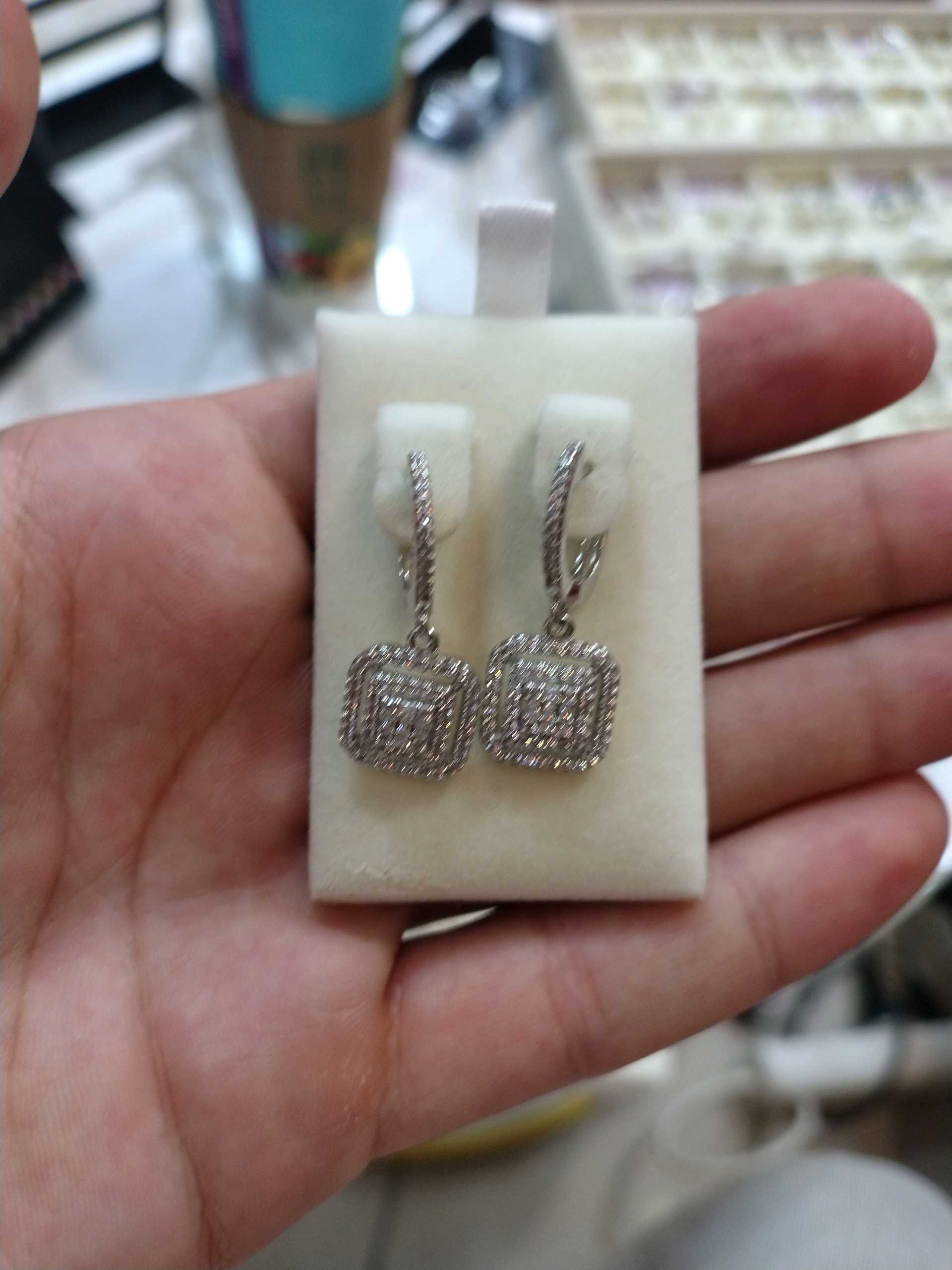 Зире под брилиант