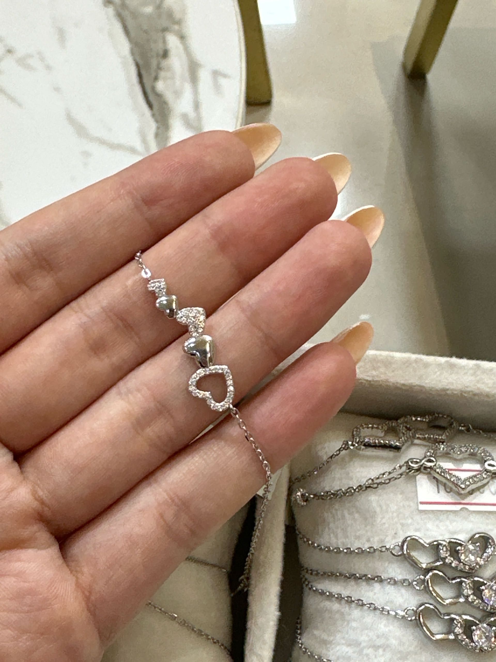 браслет сердечко