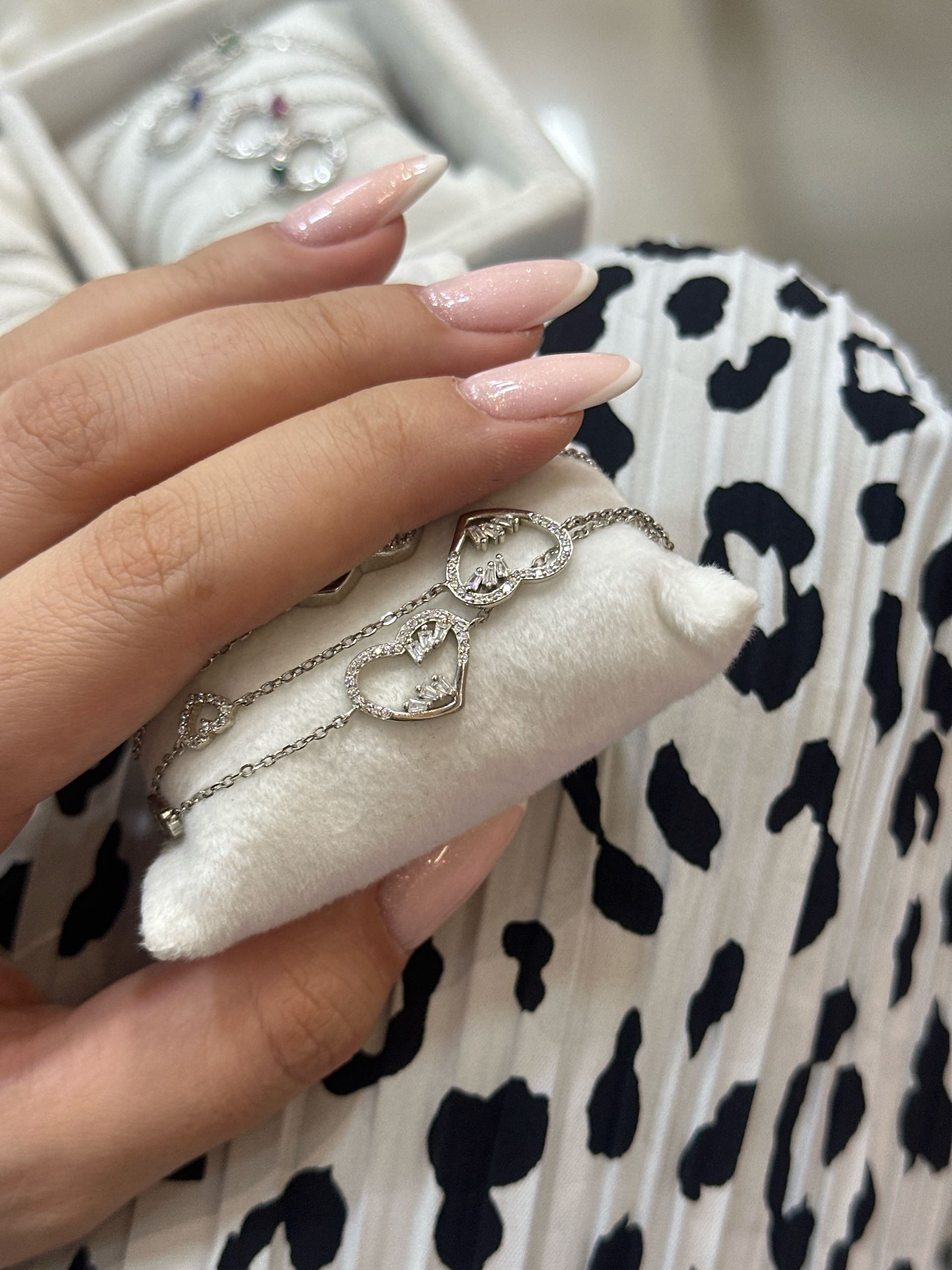 браслет сердечко