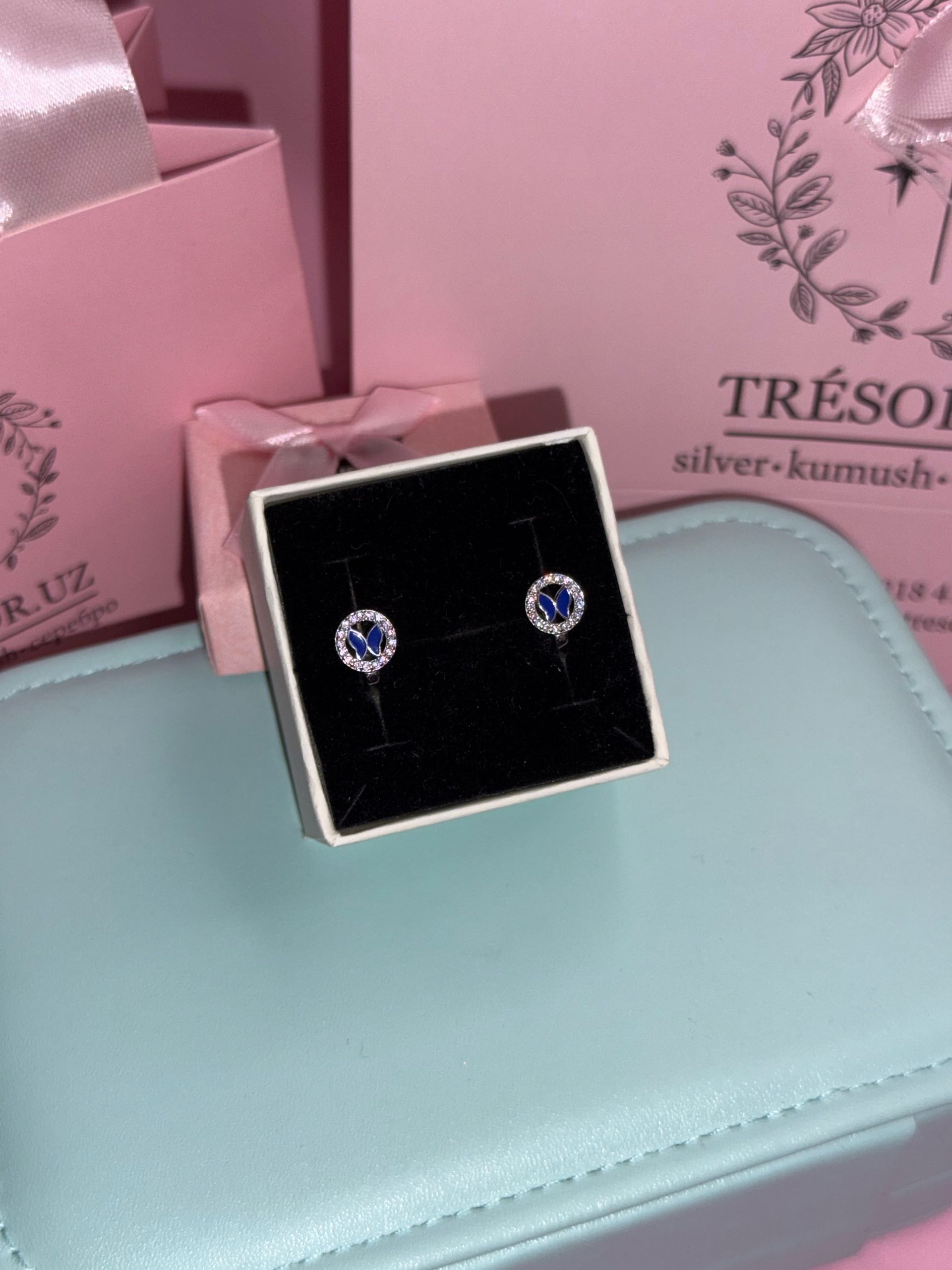 серьги с264 детские бабочки голубые белые