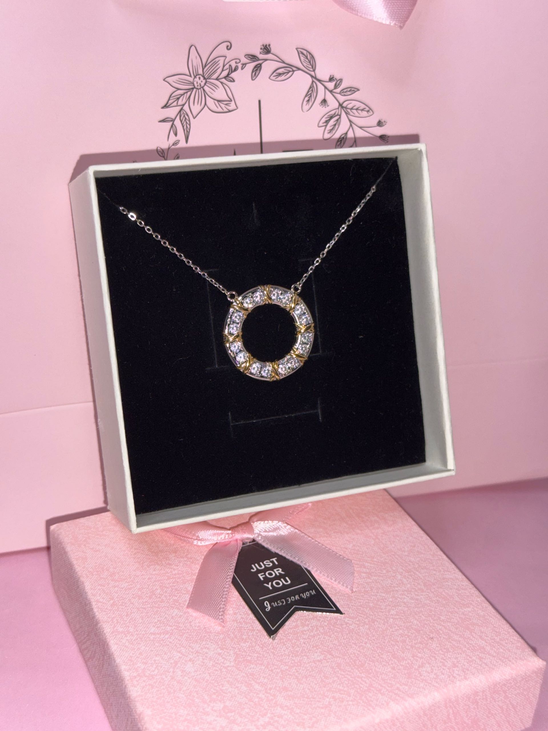 подвеска тиффани с золотыми элементами