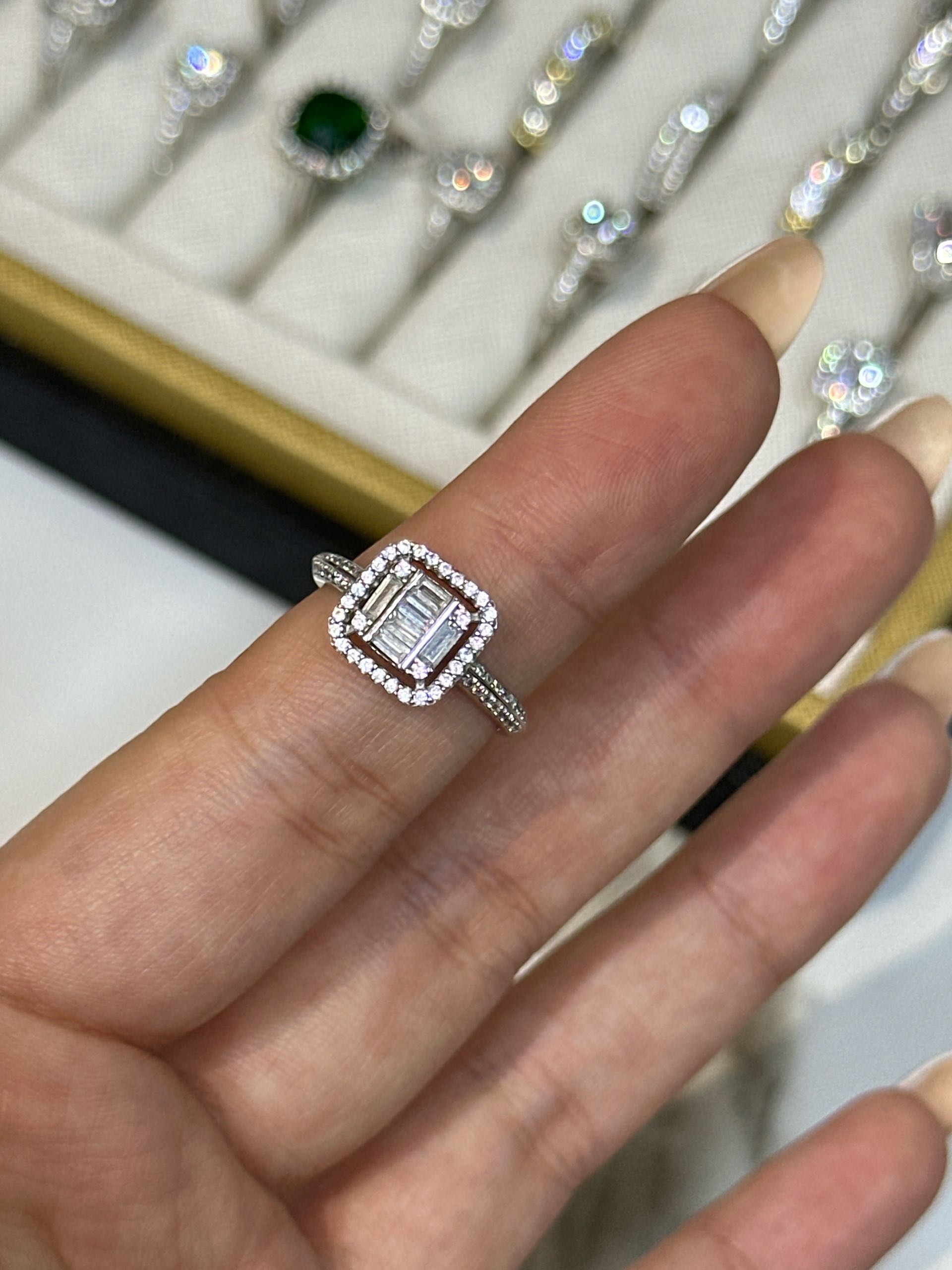 кольцо под бриллиант р18