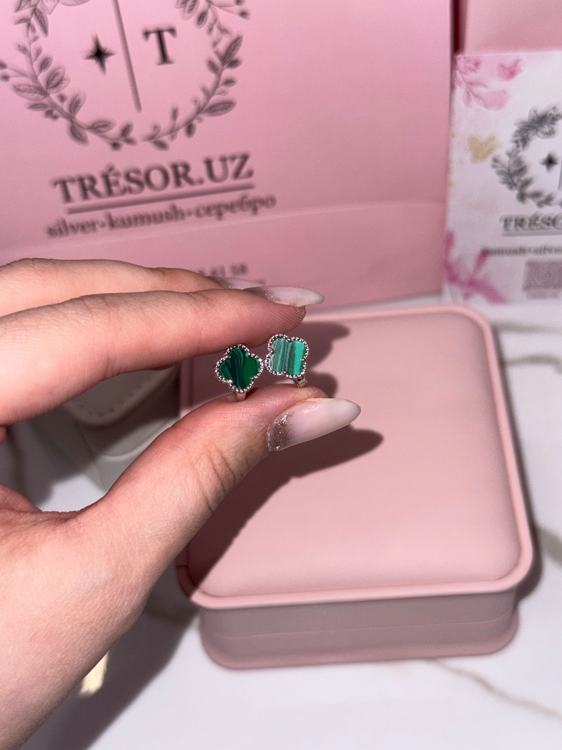 серьги ванклиф зеленые