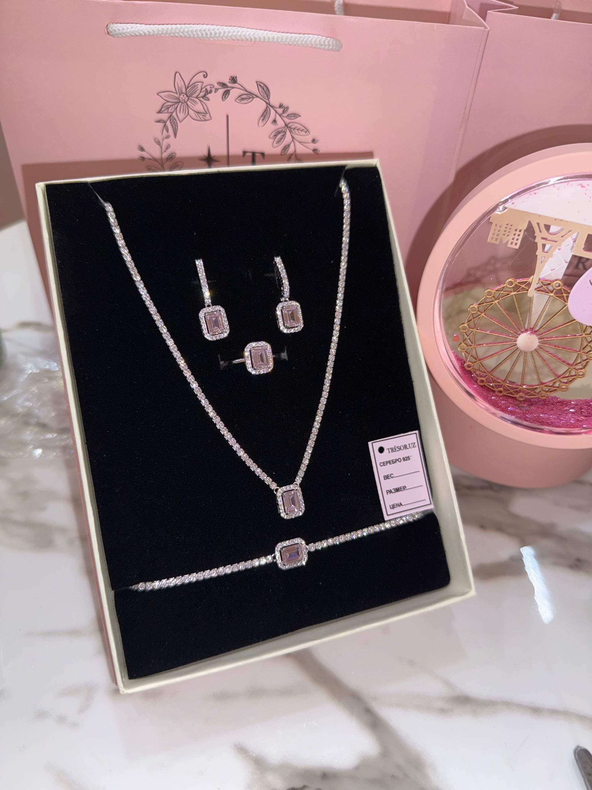 крупный набор в розовом цвете / 17