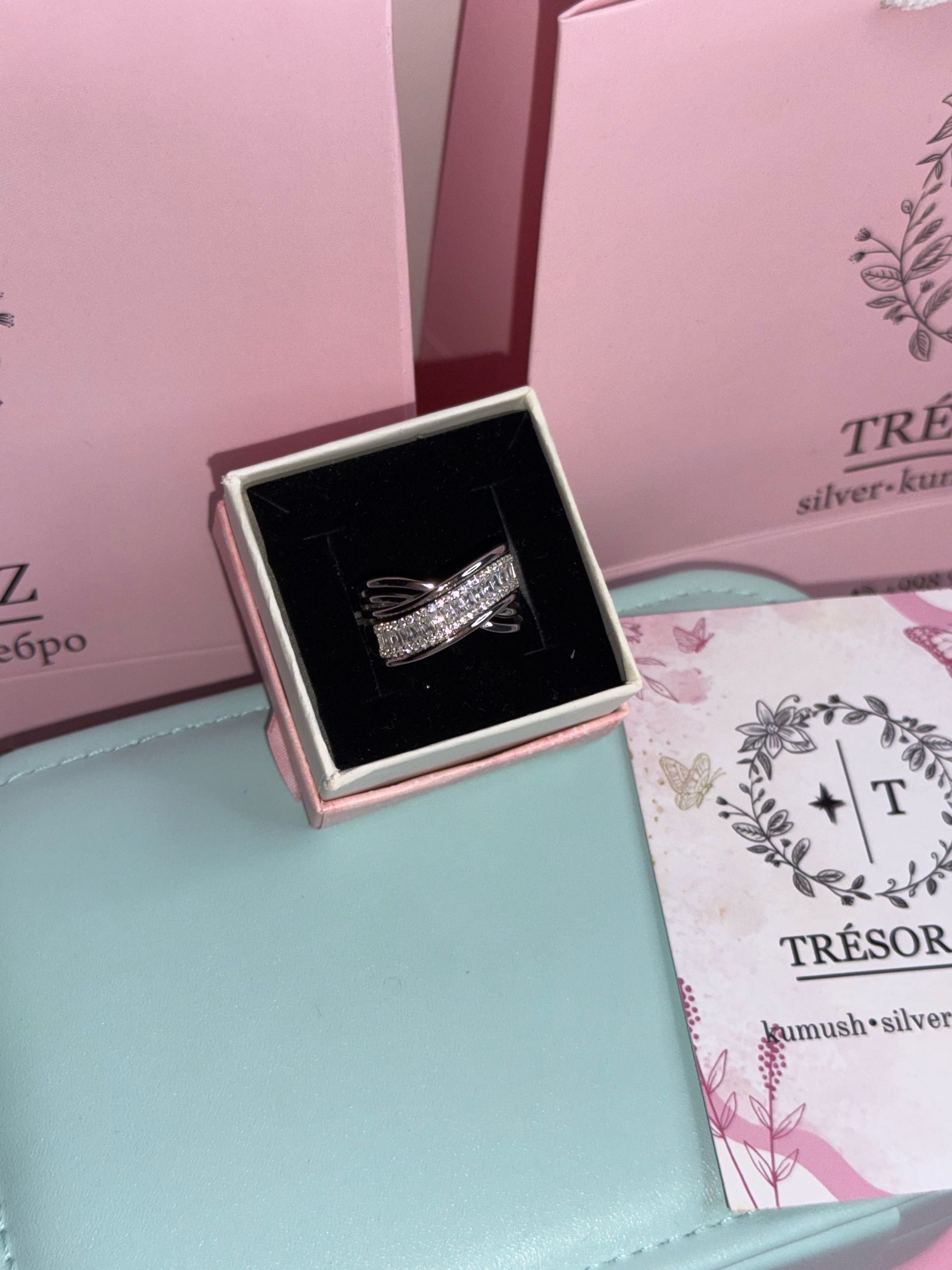 кольцо к438 массивное / 19