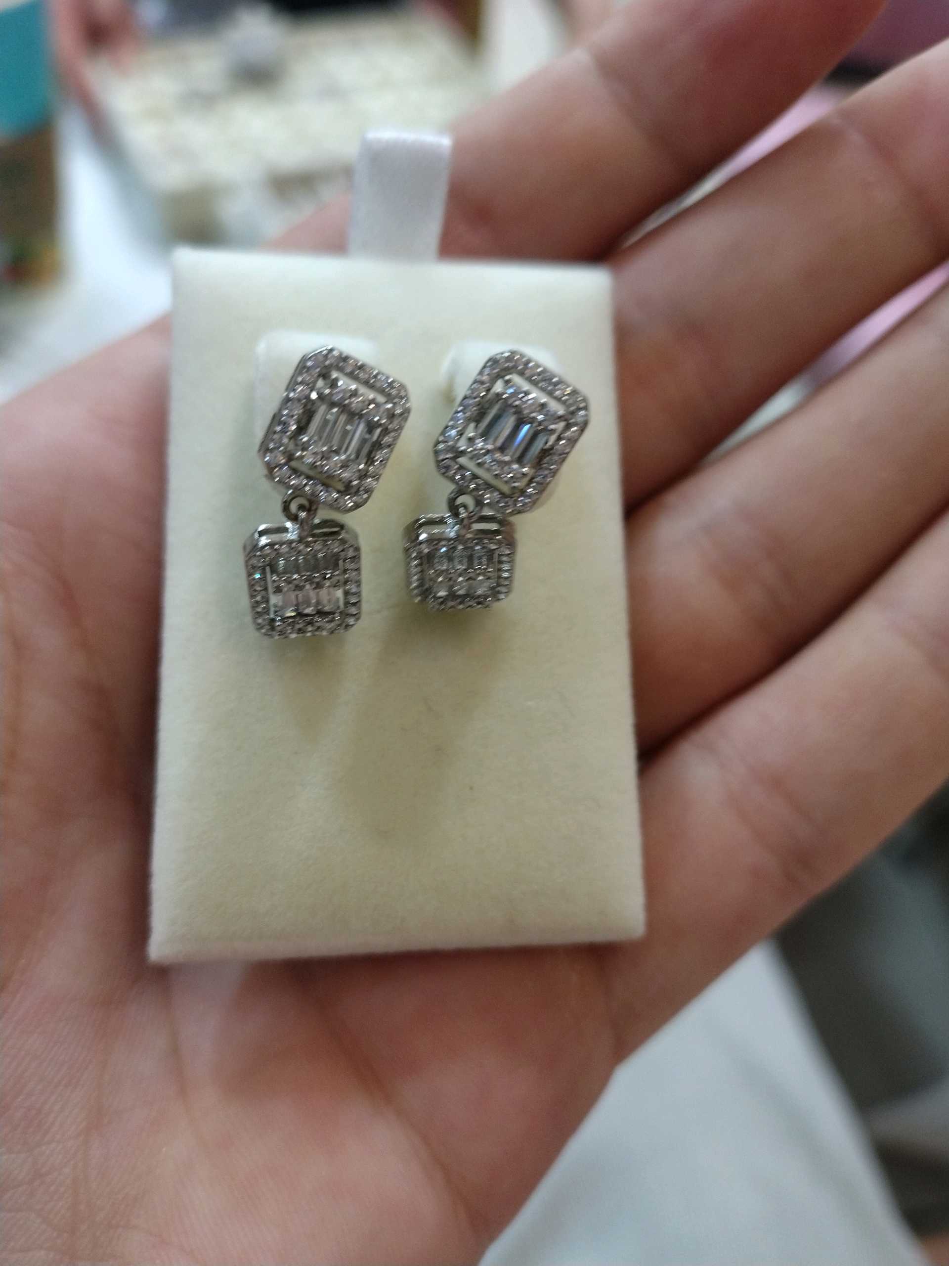 Зире под брилиант