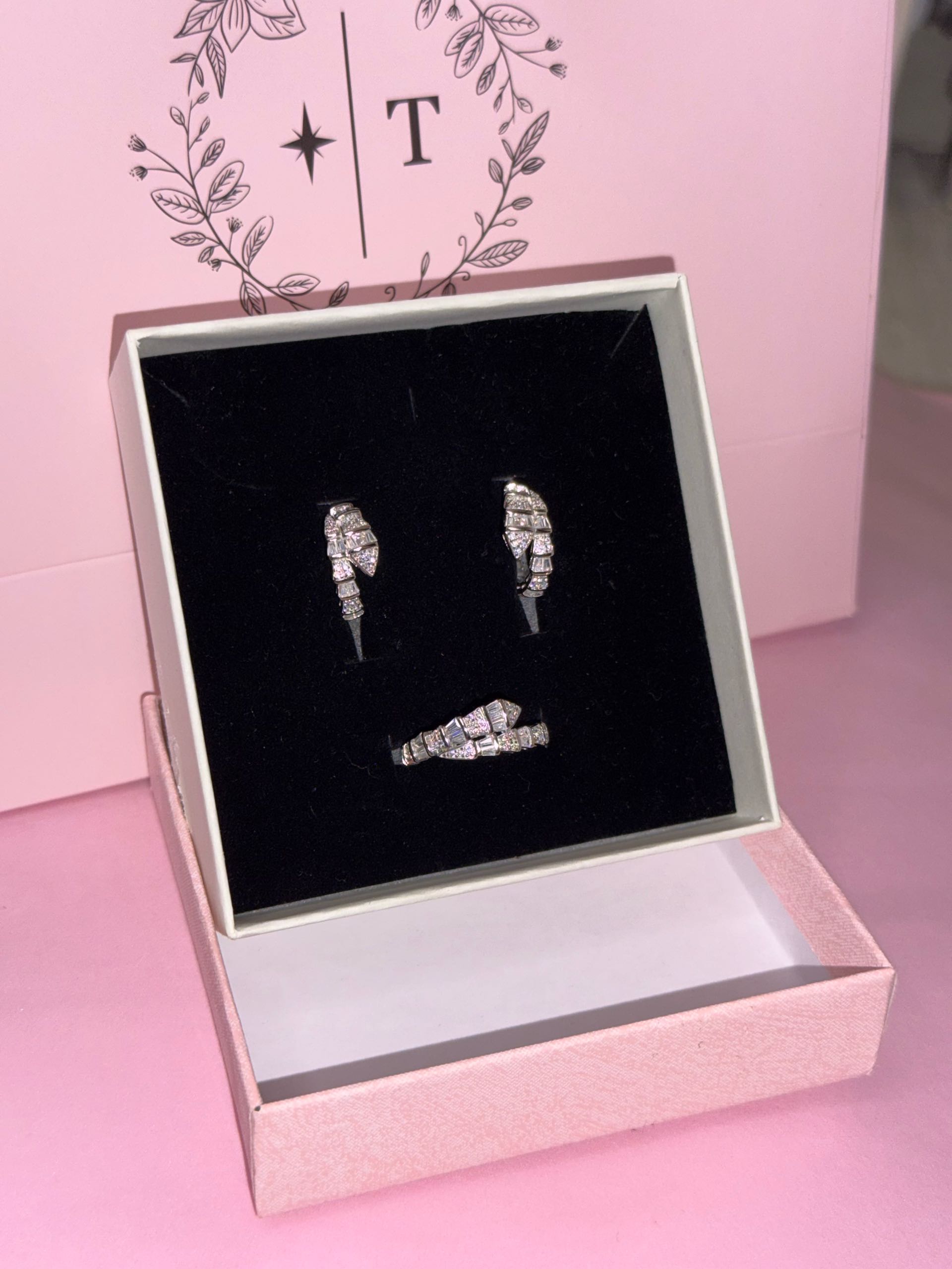 набор булгари змейка / 17