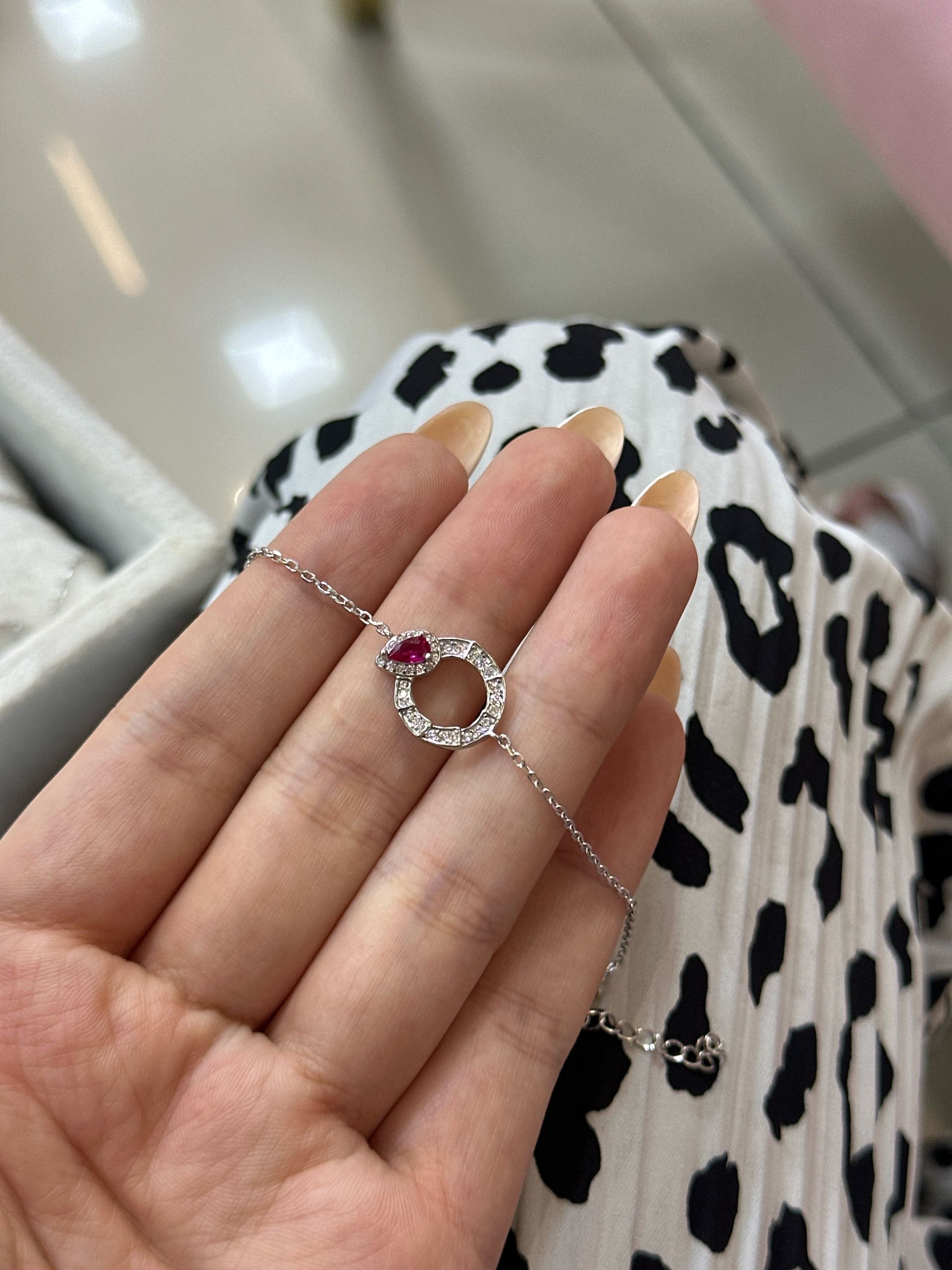 браслет Булгари красный