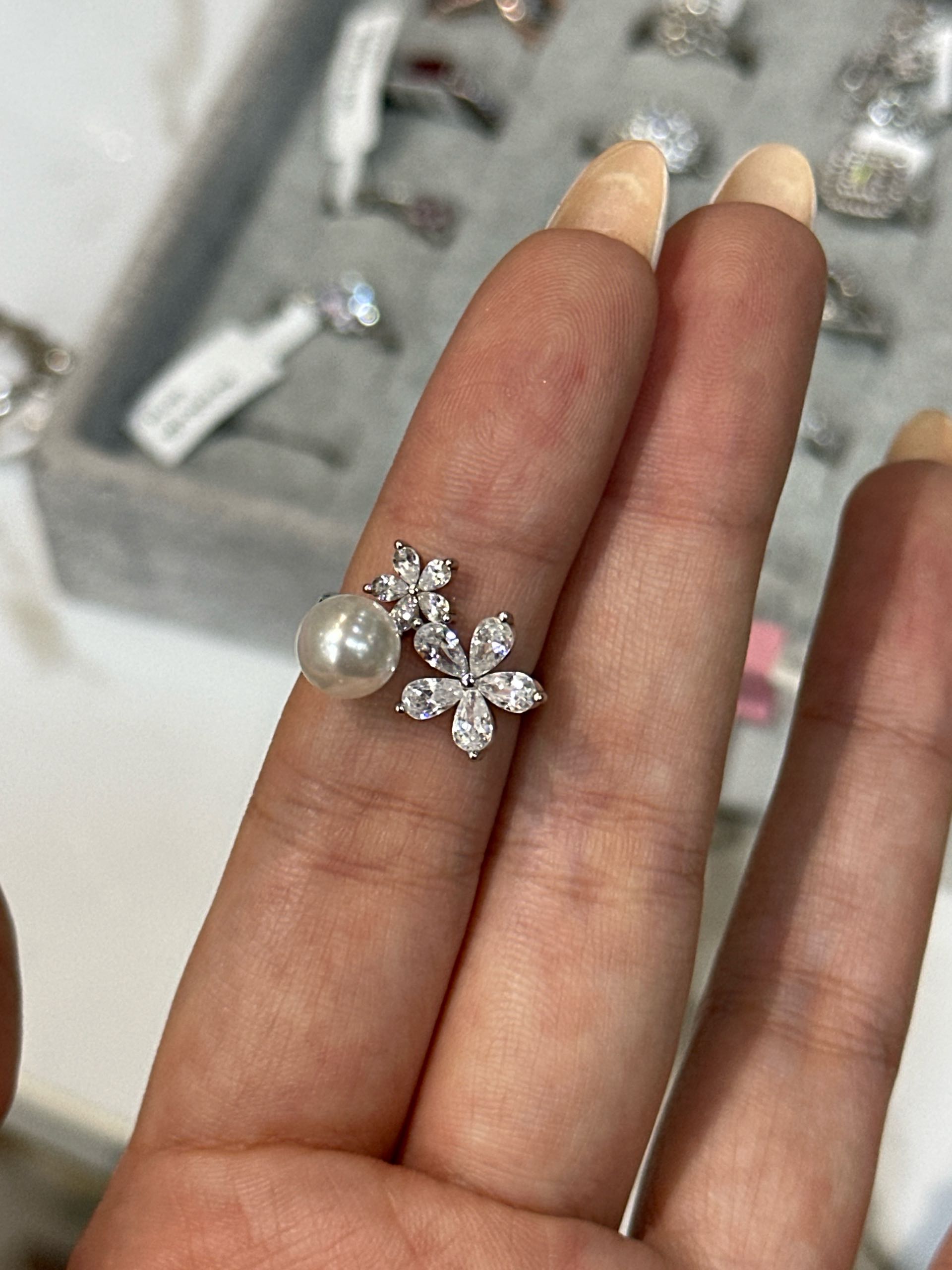 кольцо с жемчугом рег