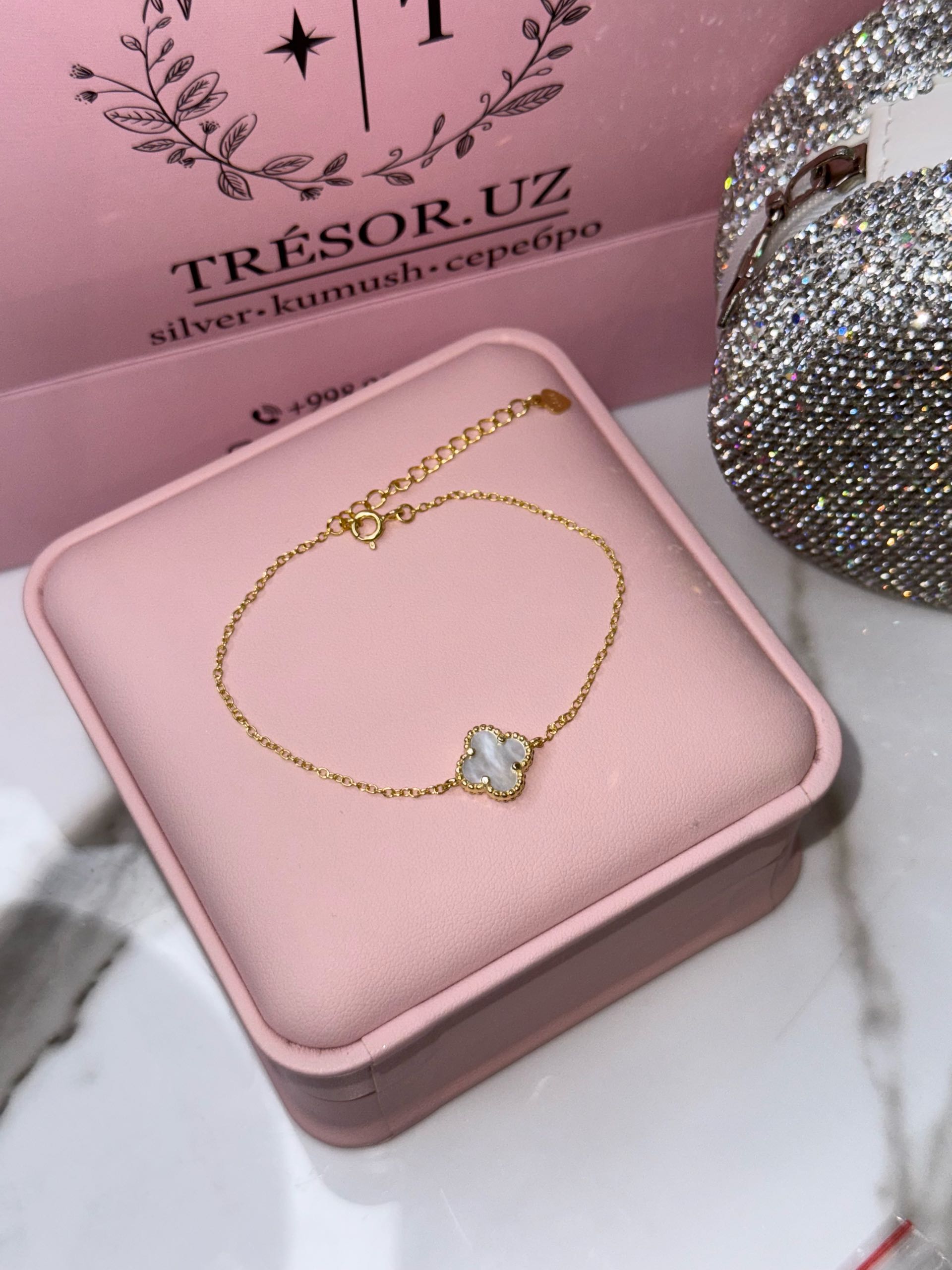 браслет белый ванклиф