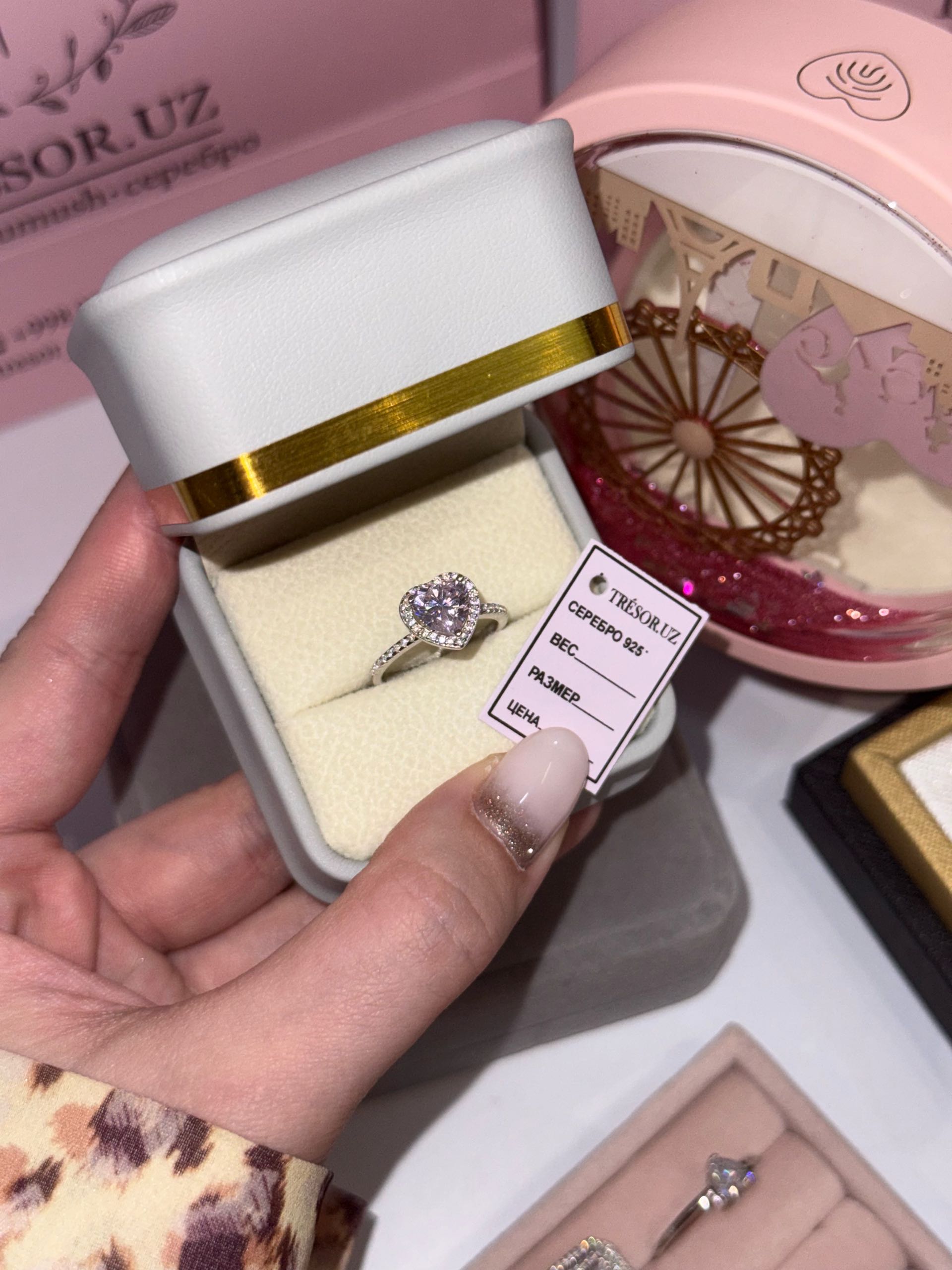 кольцо к1009 р16,5 розовое сердечко