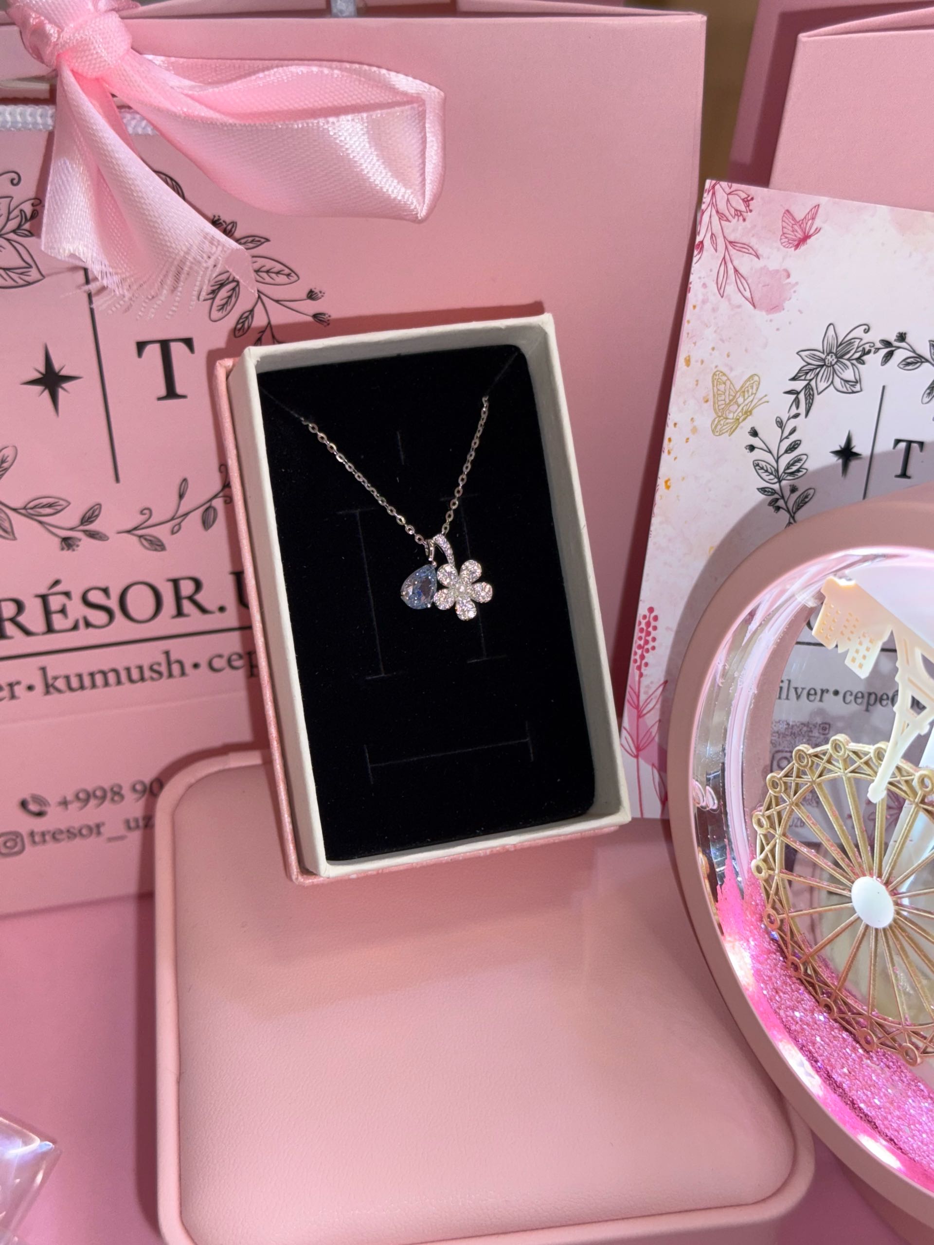 ц312 подвеска цветочек голубой