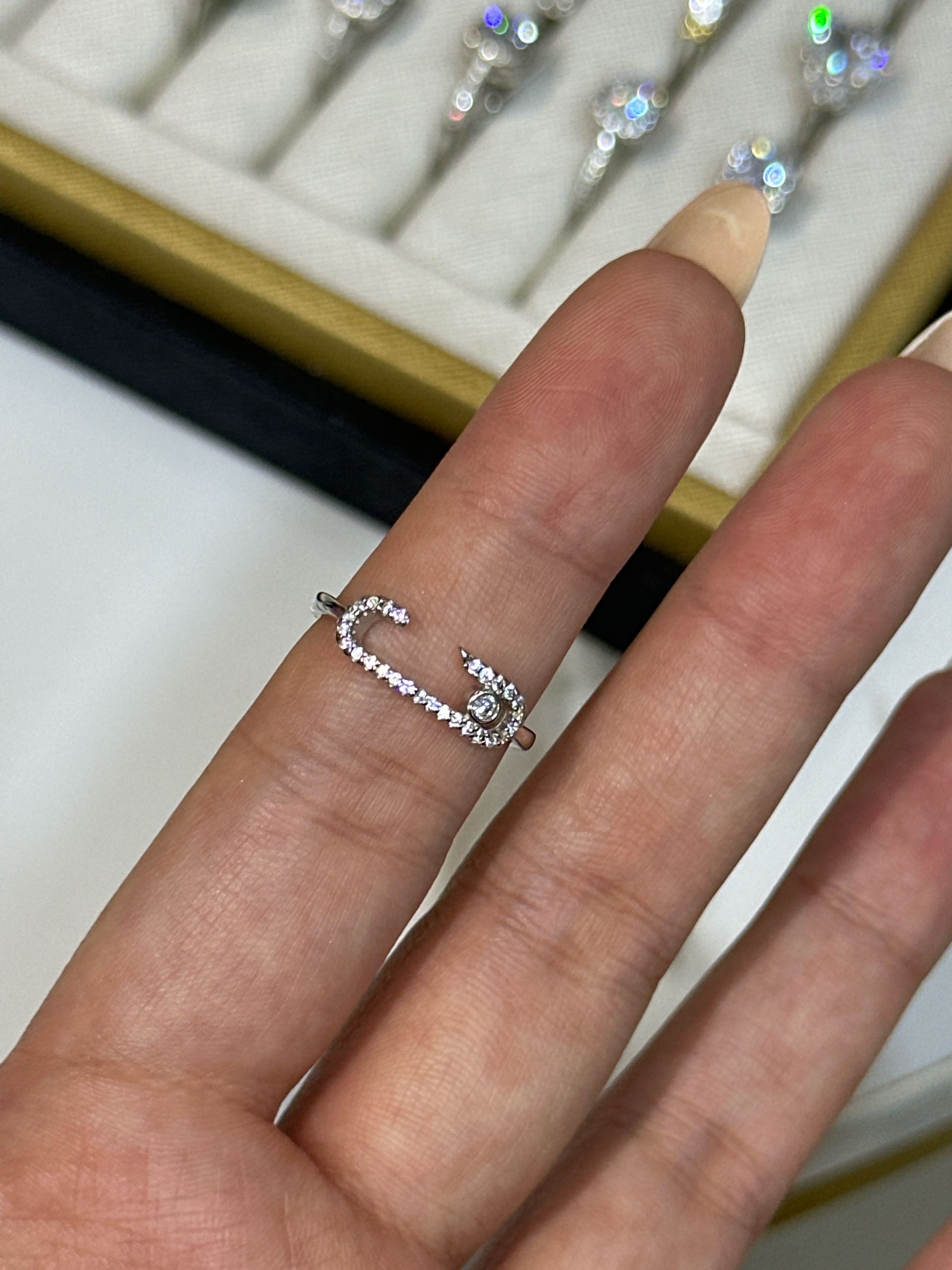 кольцо мессика р18