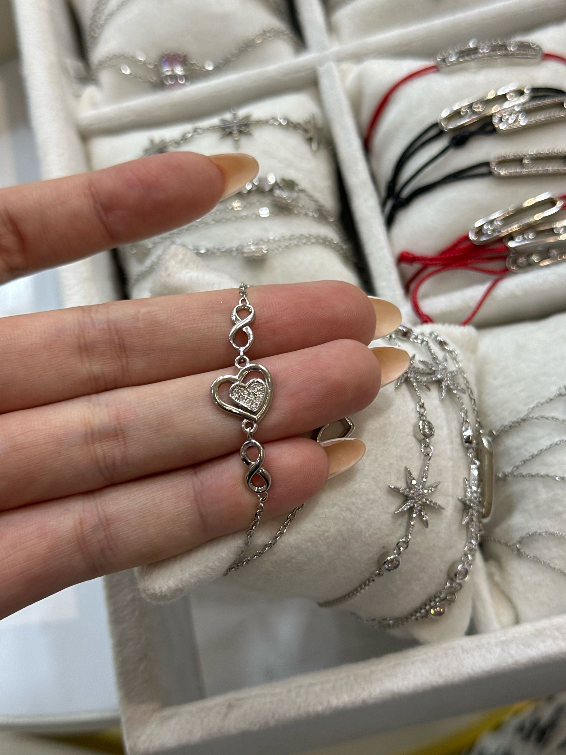 браслет сердечко