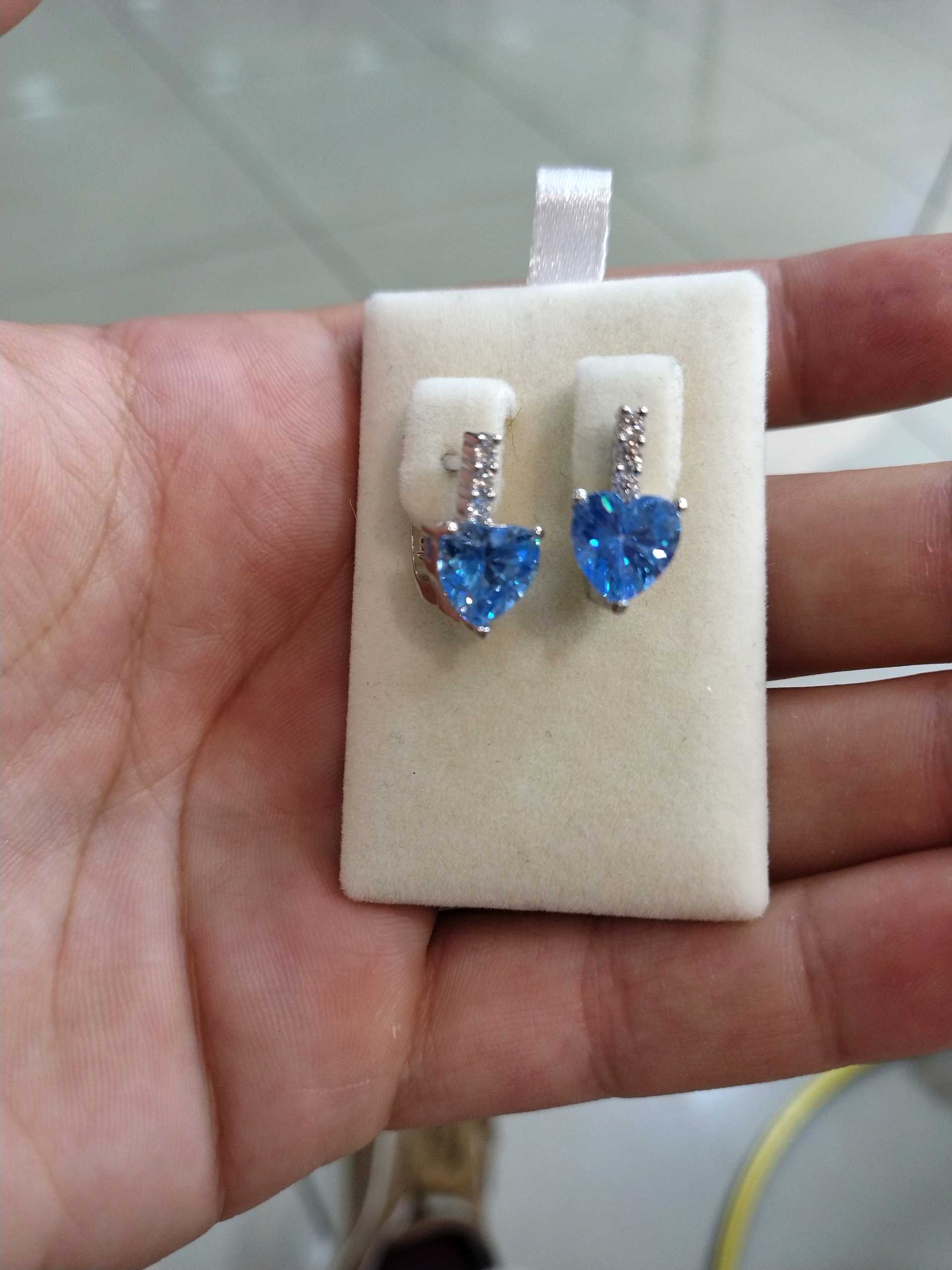 Зире сердечко голубой