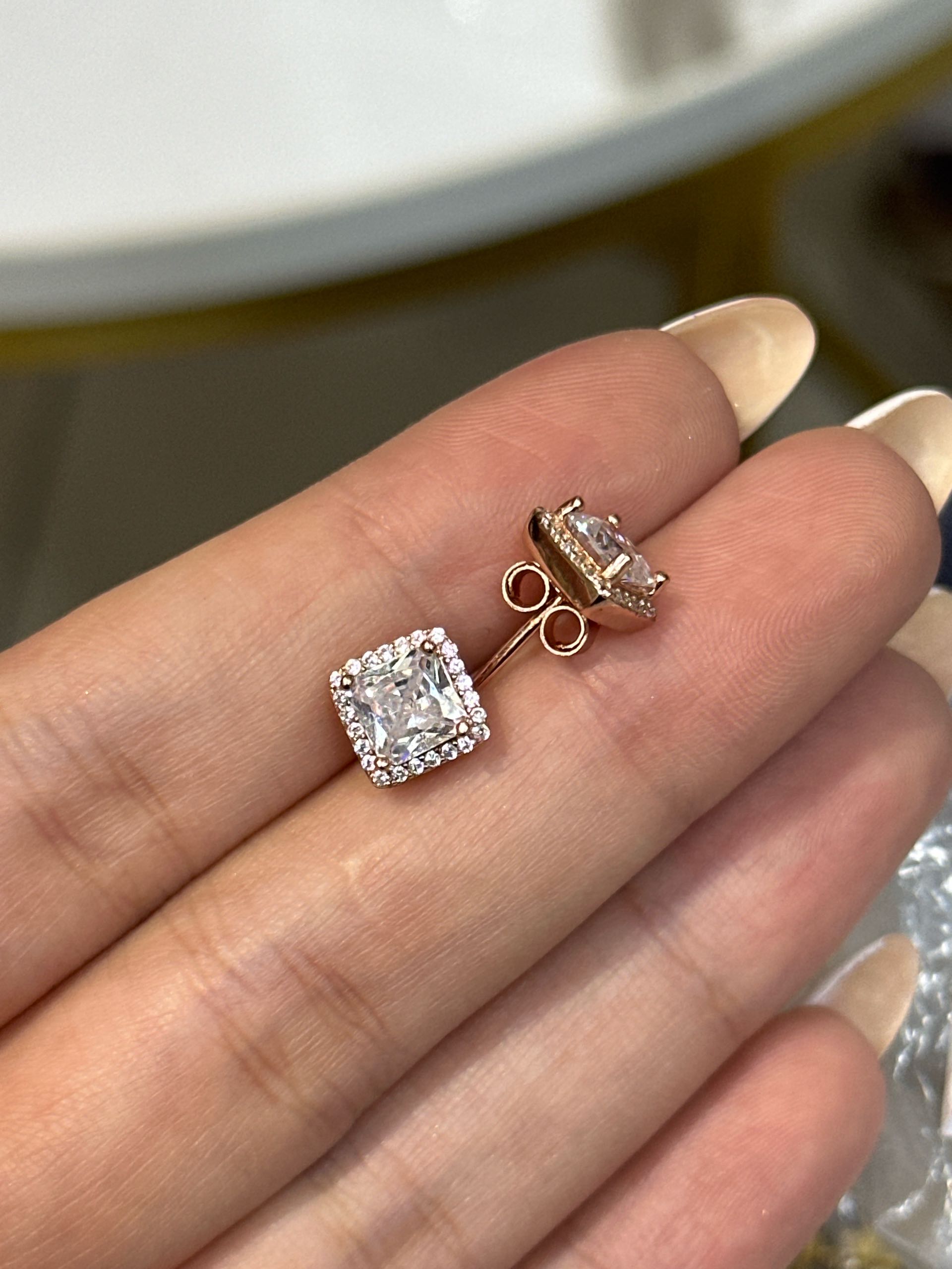 Зире гвзд пандора золотой