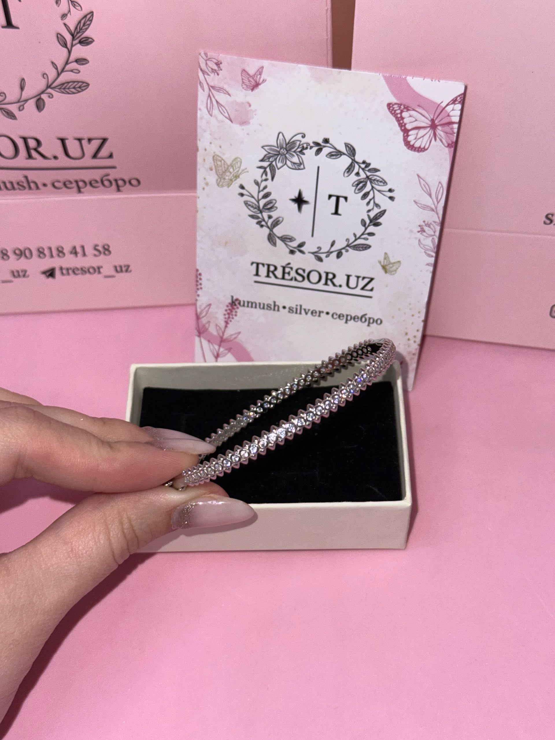 жесткий браслет картье клаш