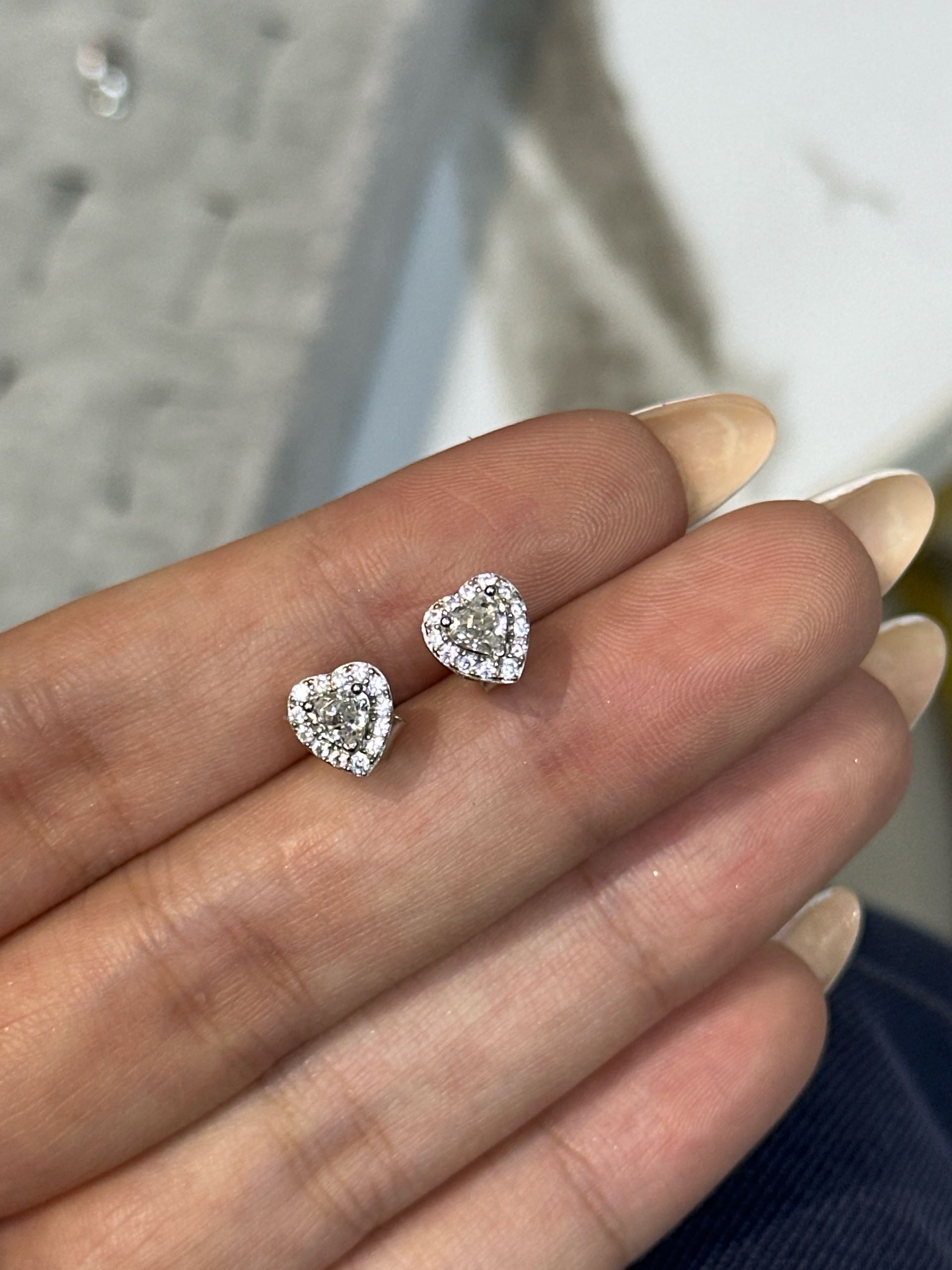 Зире гвзд сердце