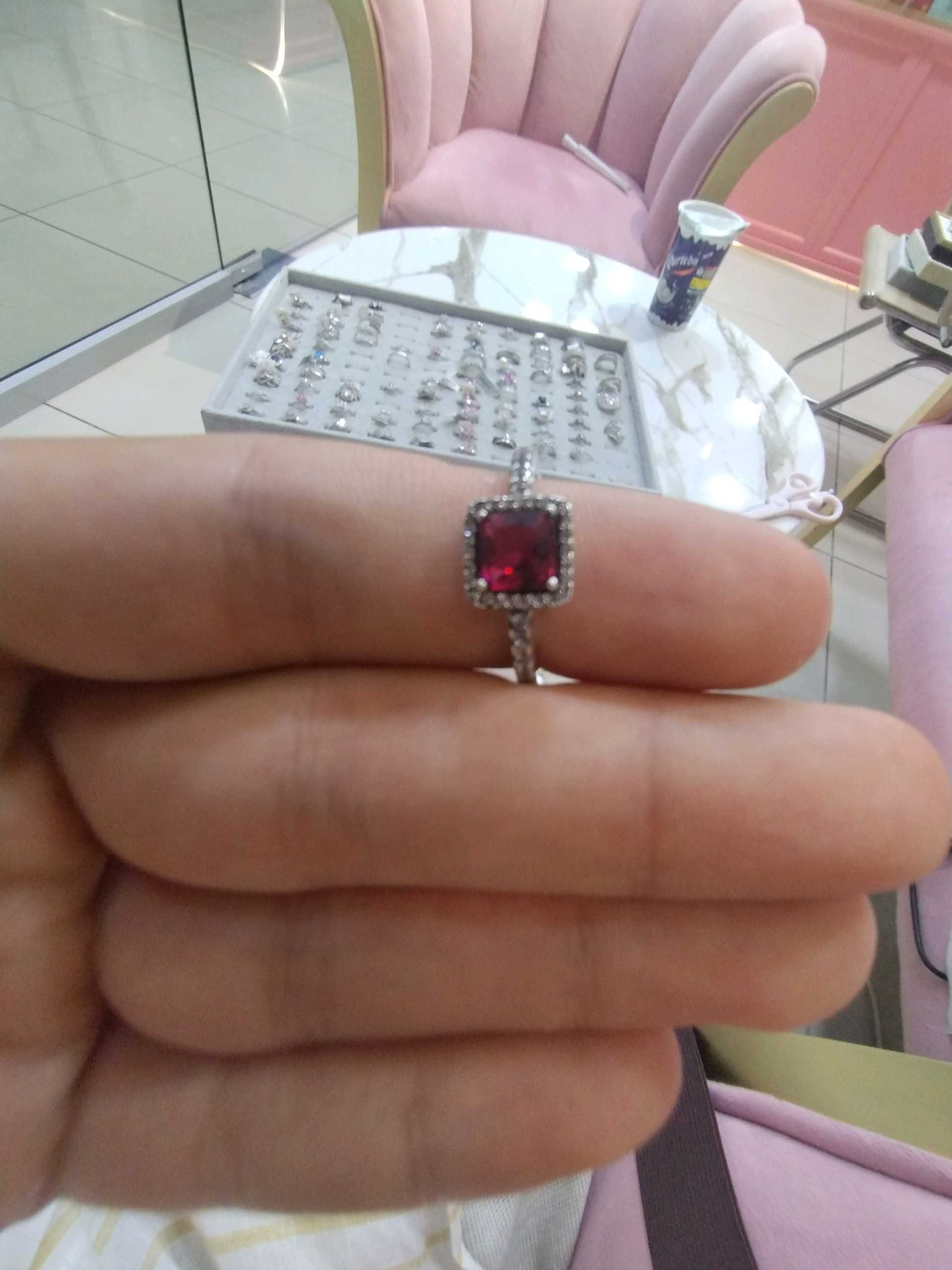 Кольцо красный р17