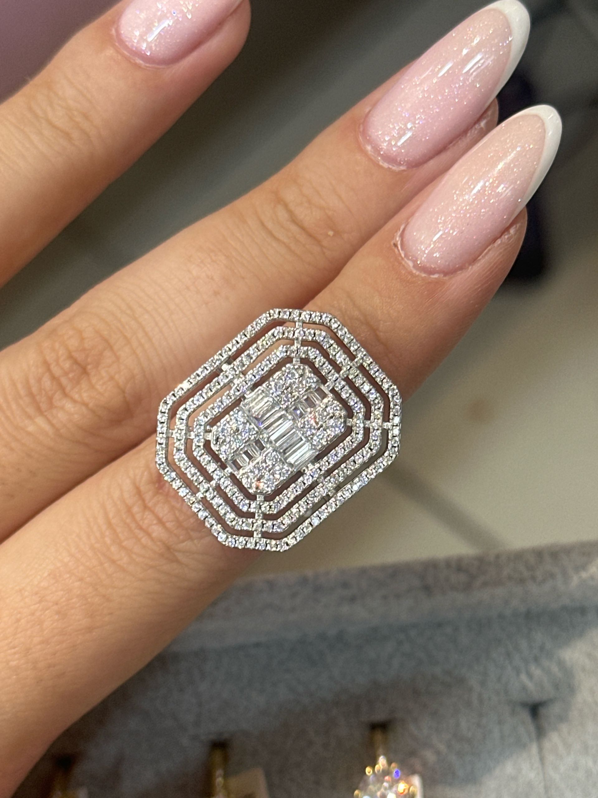 колцьо под бриллиант р17