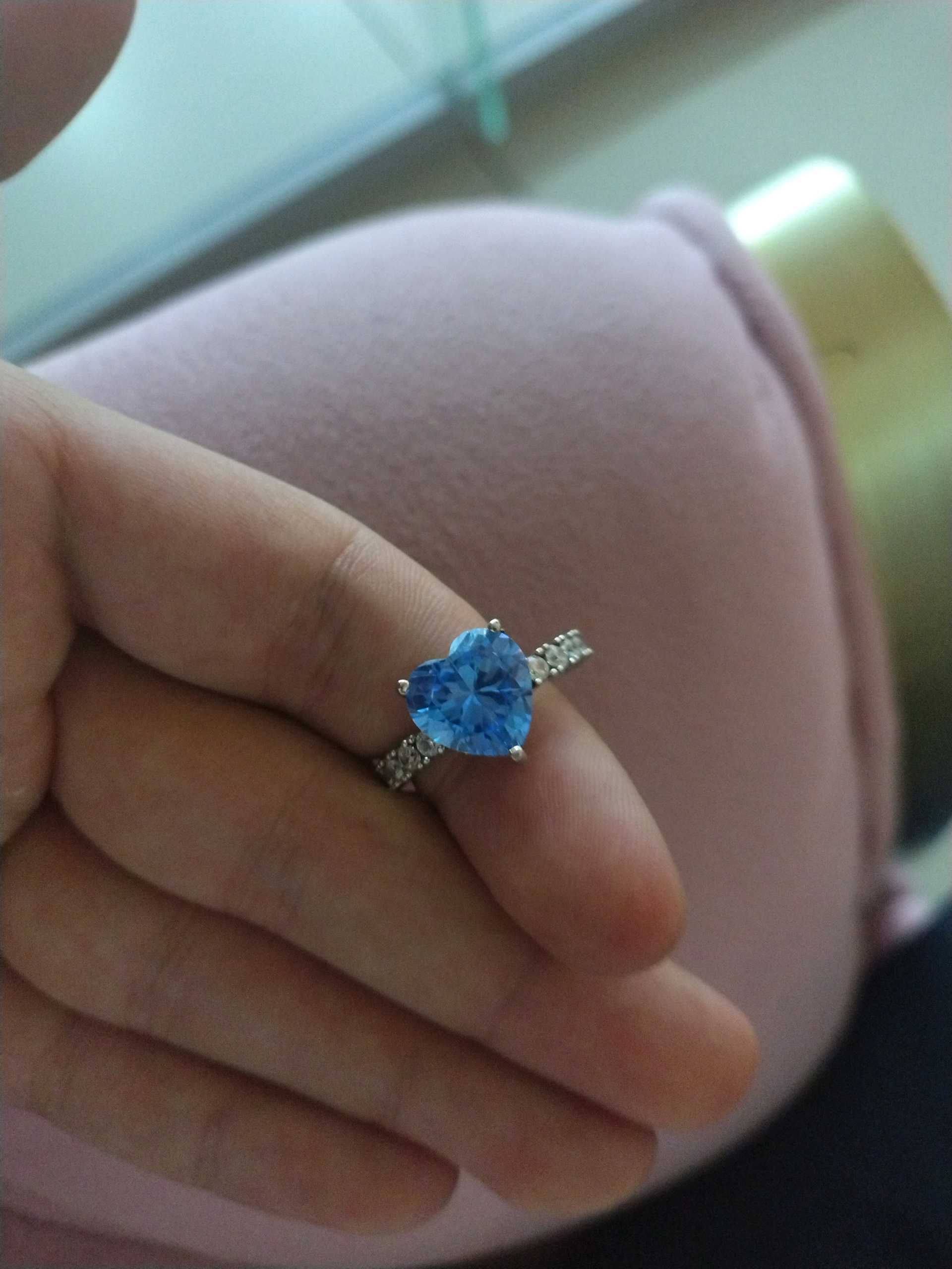 Кольцо сердечко голубой р19