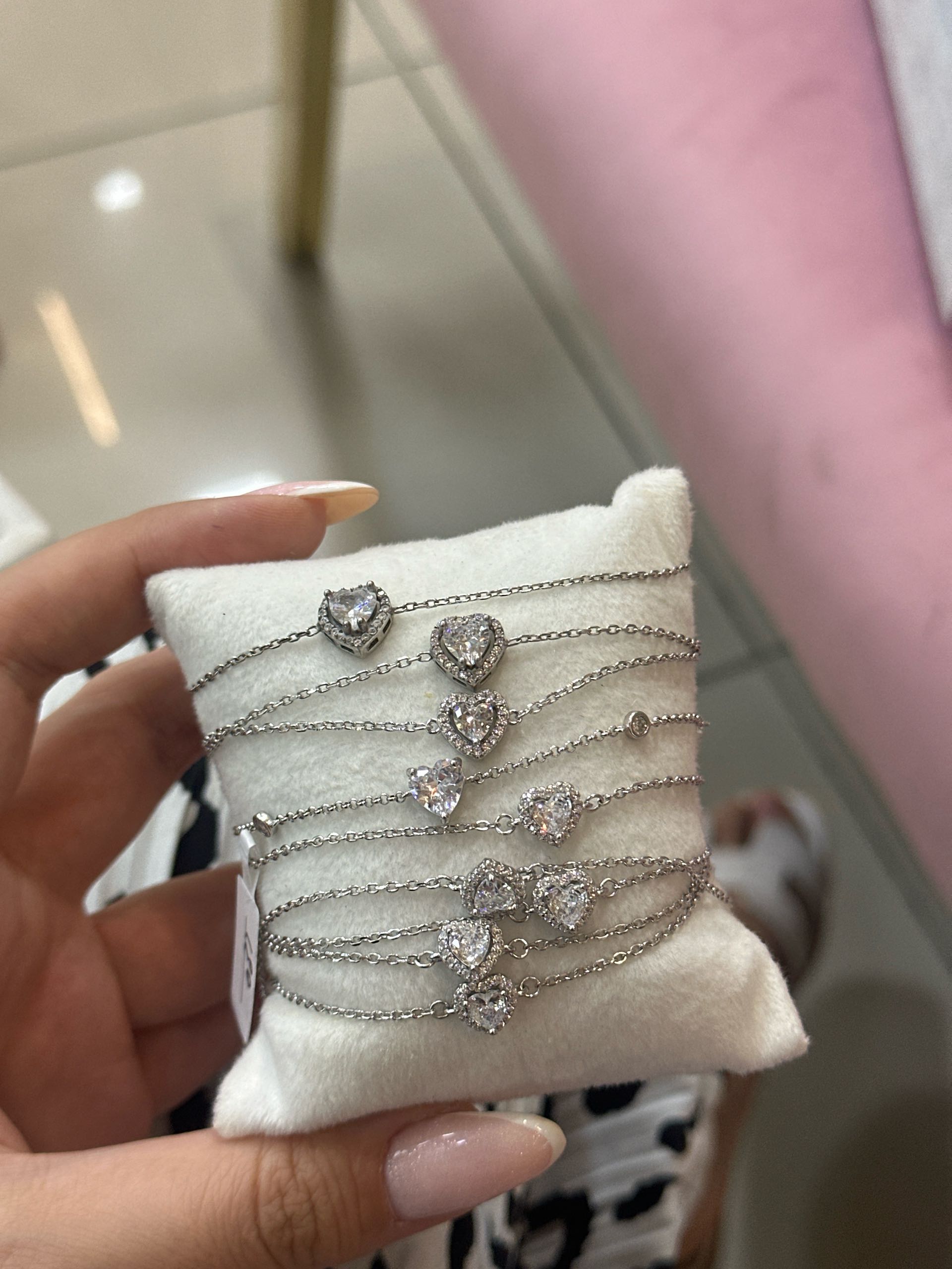 браслет белео сердечко