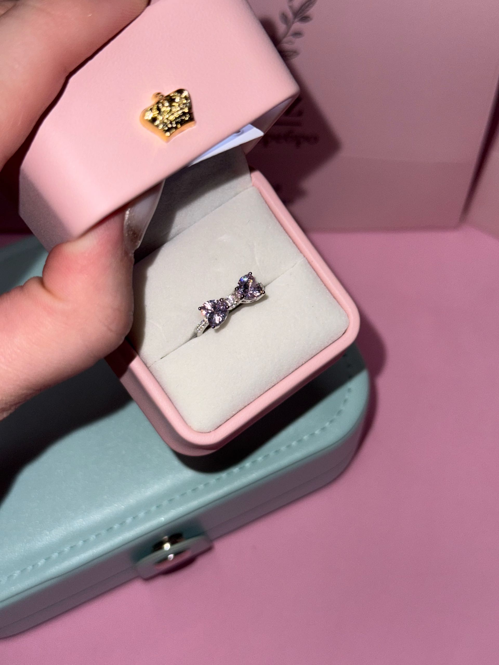 кольцо бантик розовый крупный / 18