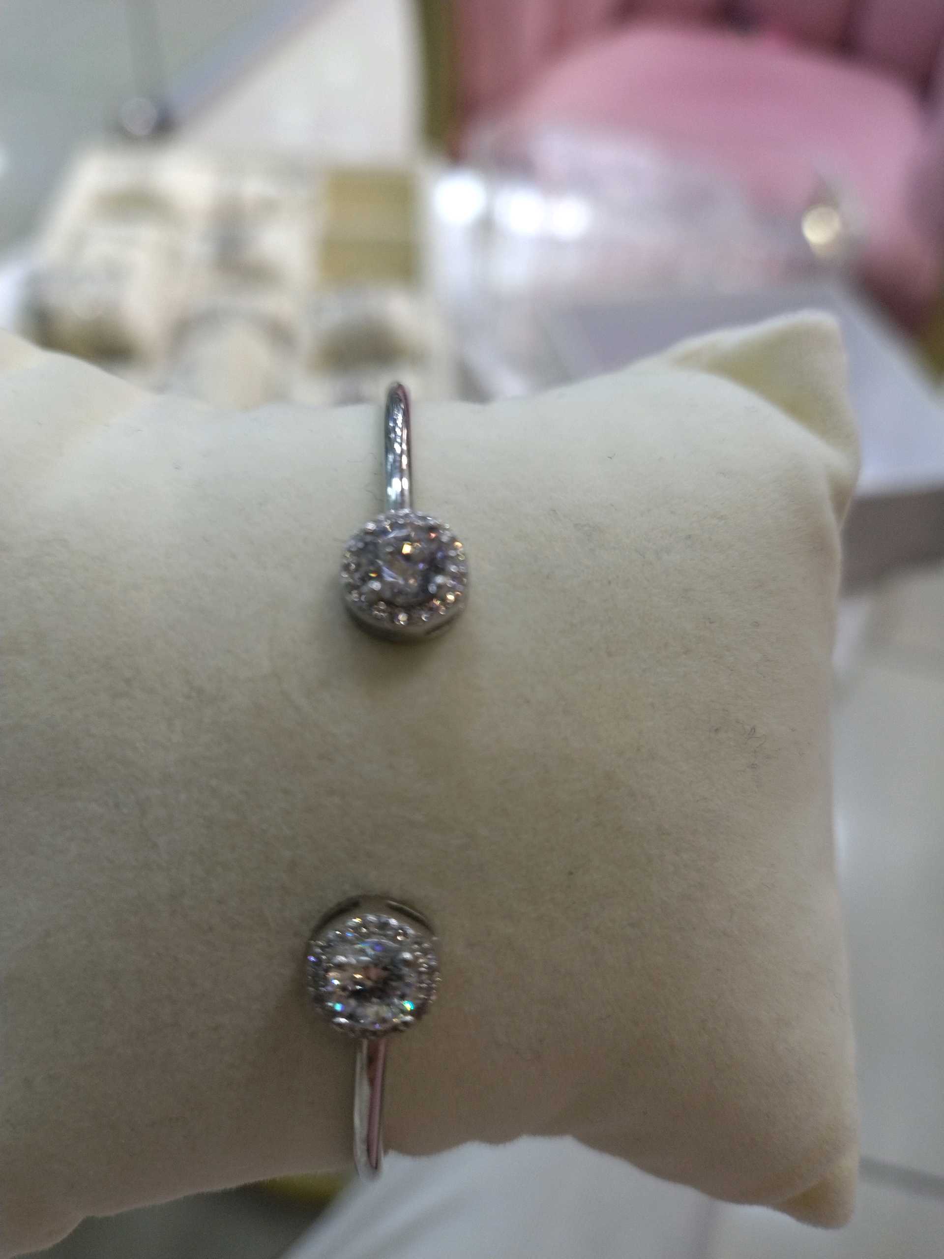 Жёсткий браслет