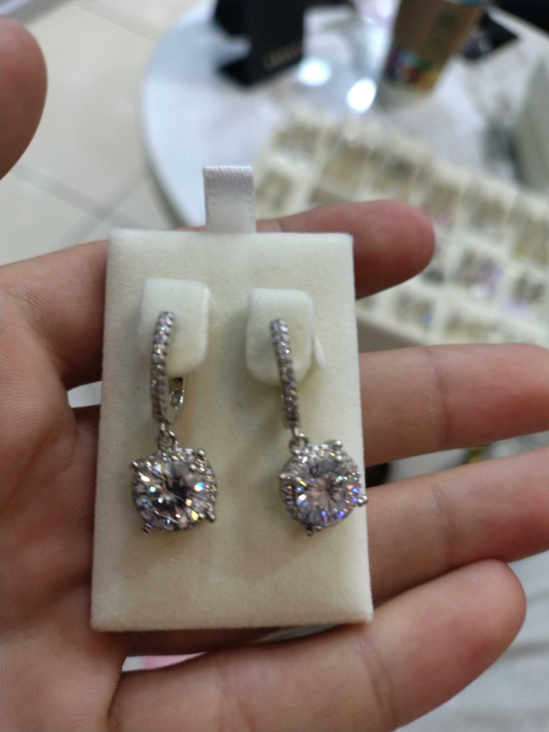 Зире под брилиант