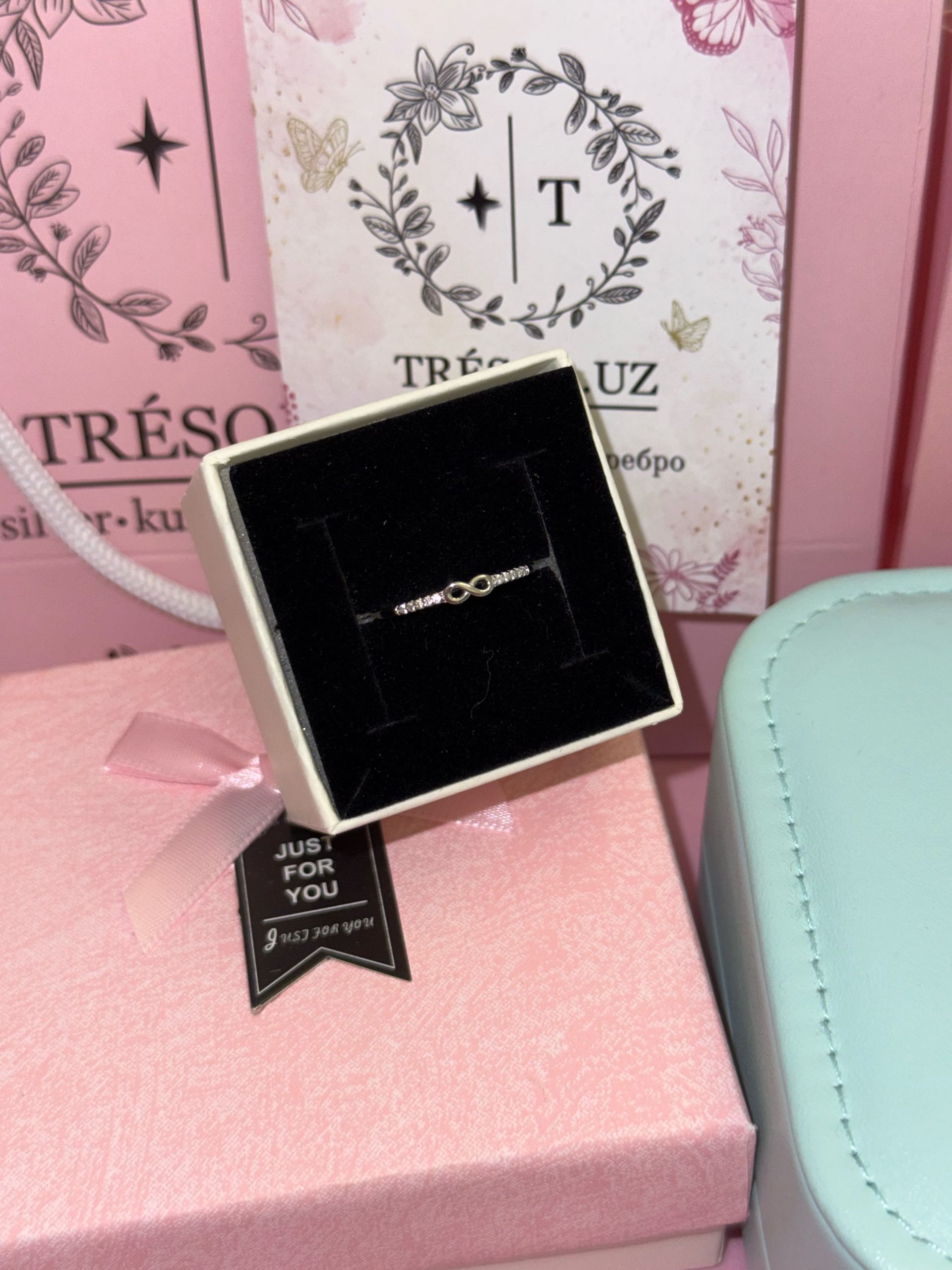 кольцо к499 бесконечность / 17