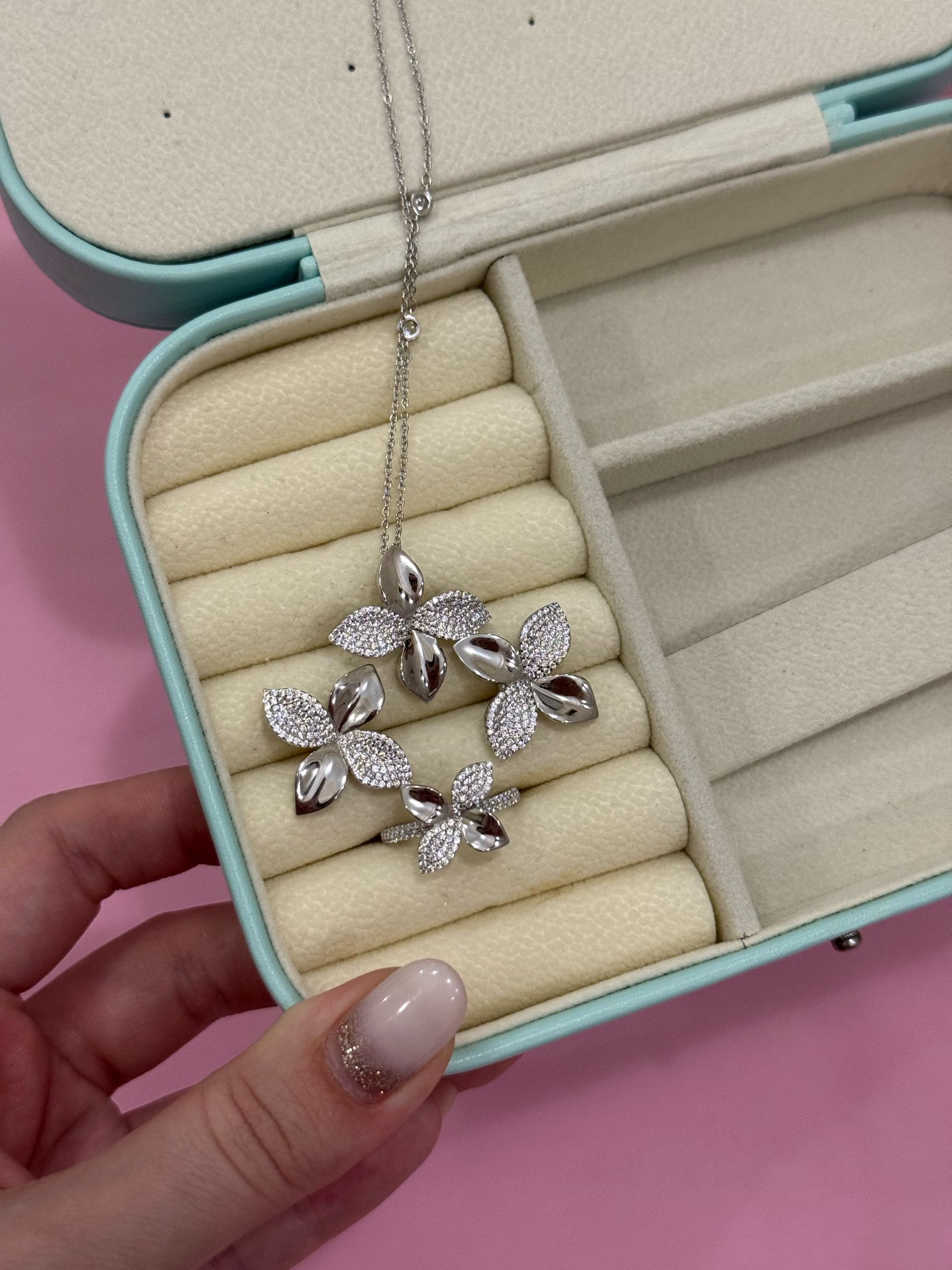 комплект под паскаль бруни