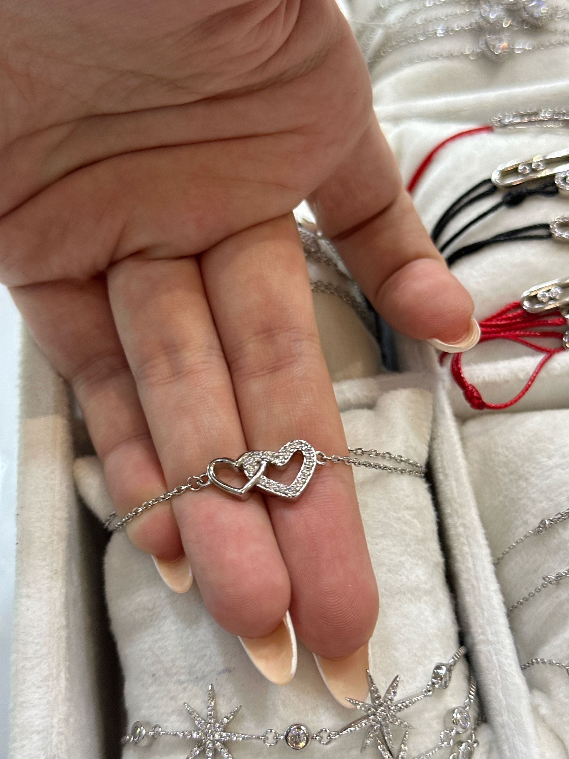 браслет сердечко