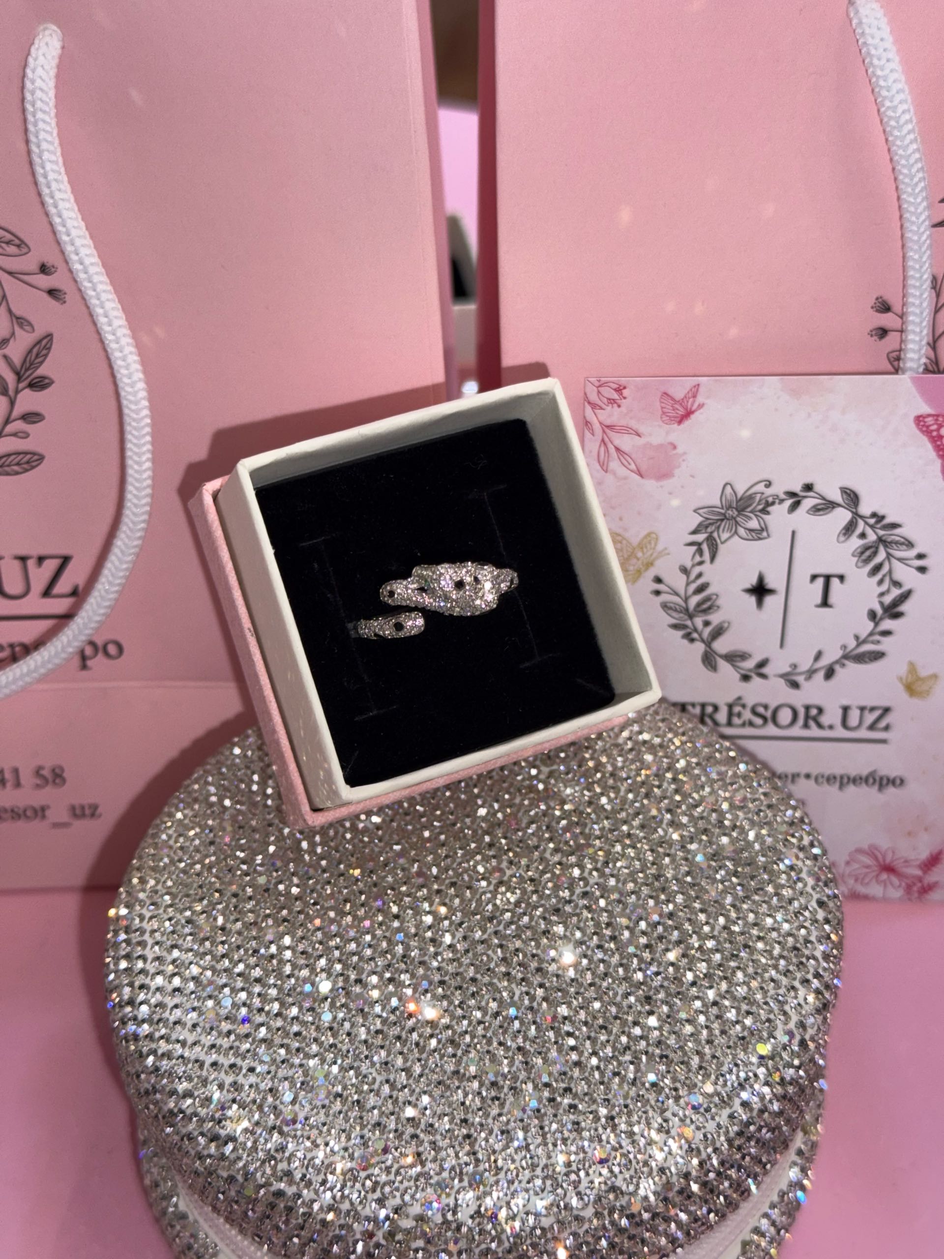 кольцо к516 пантера